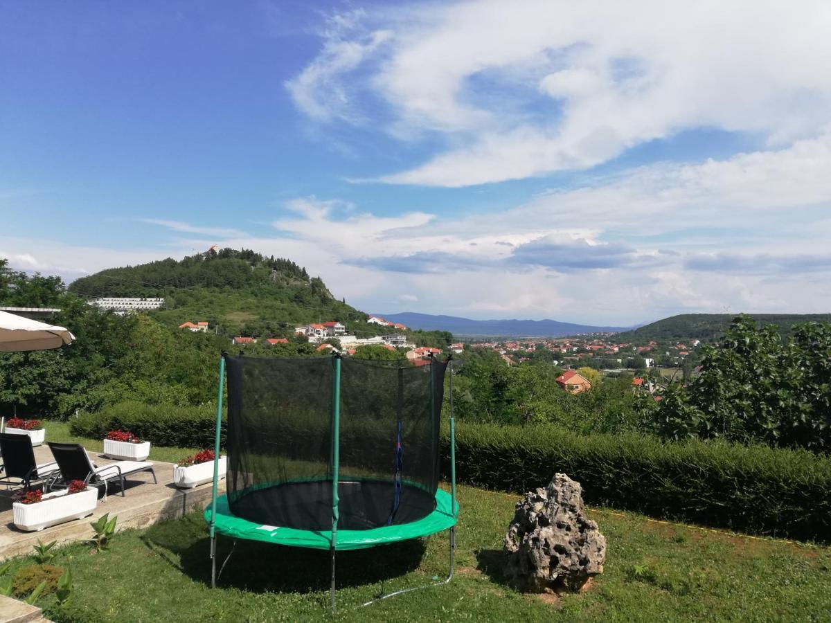 Apartment Boba Sinj Eksteriør bilde