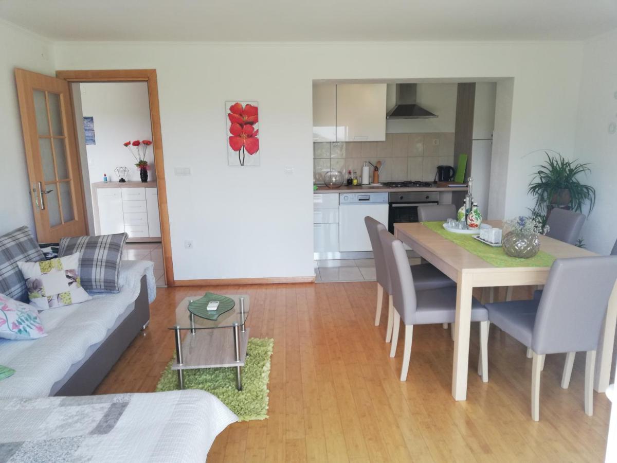 Apartment Boba Sinj Eksteriør bilde