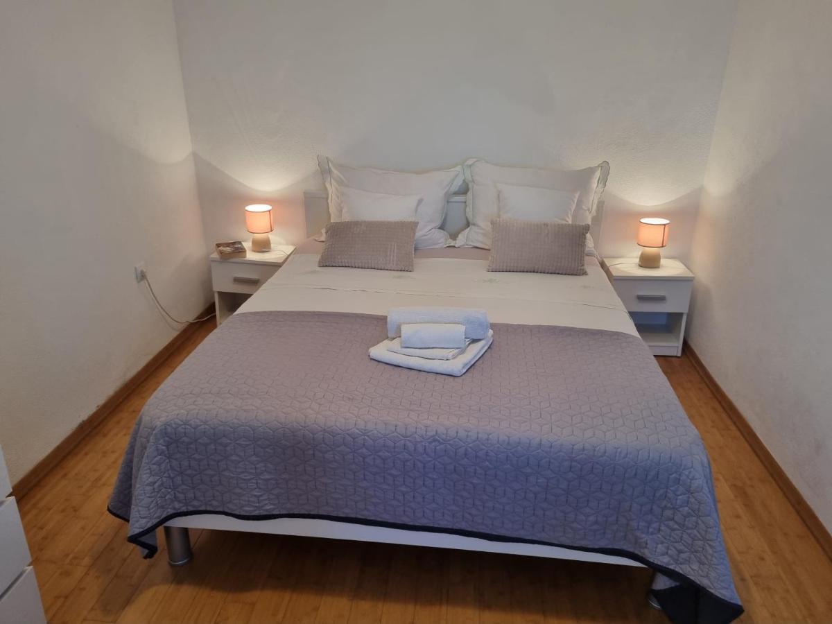 Apartment Boba Sinj Eksteriør bilde