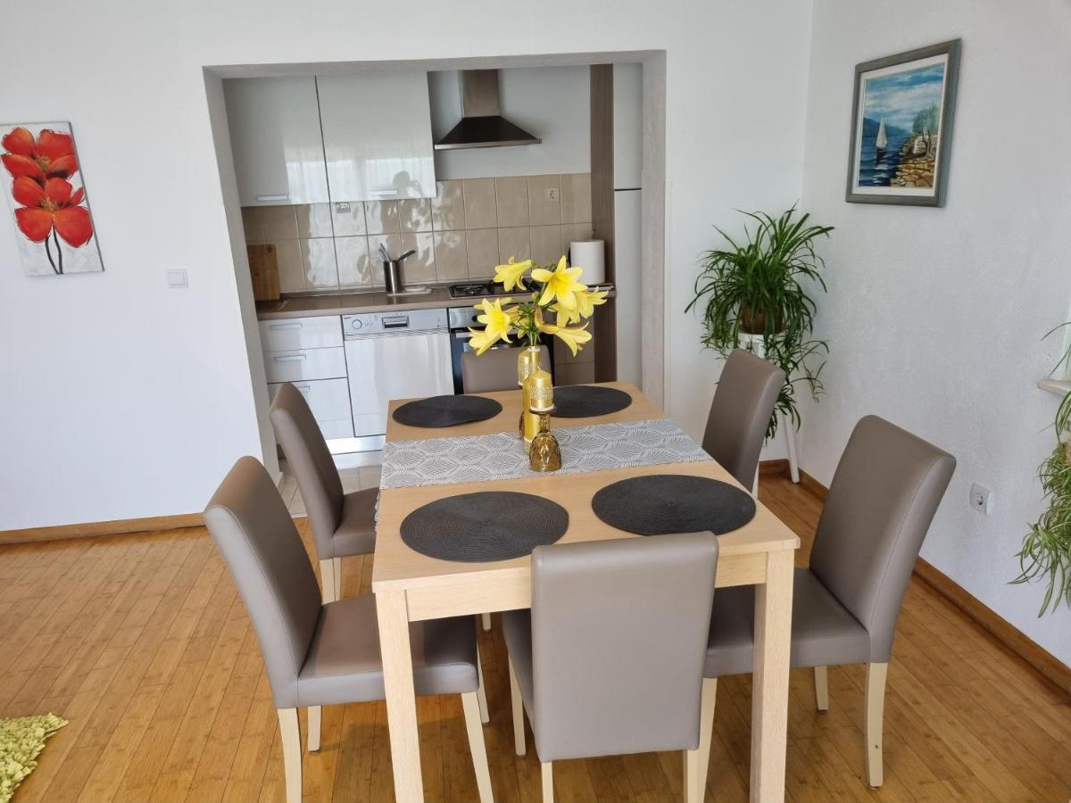 Apartment Boba Sinj Eksteriør bilde