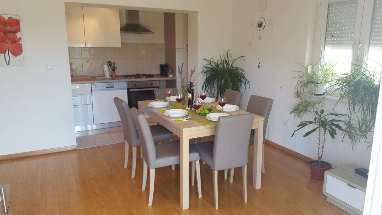 Apartment Boba Sinj Eksteriør bilde